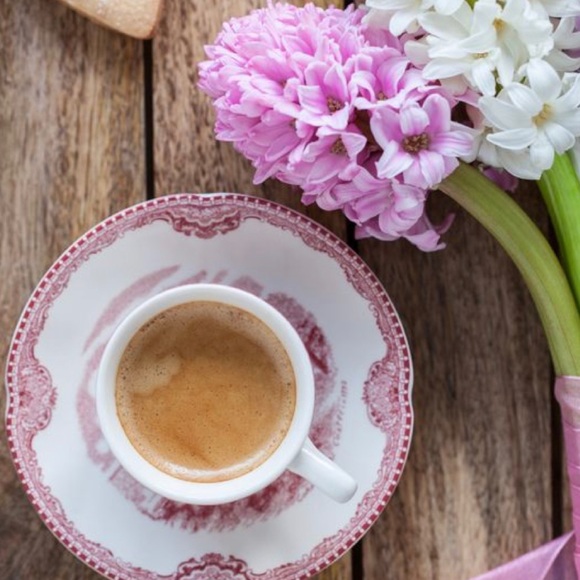 Meet your Posher, Hafida - Picture 1 of 1